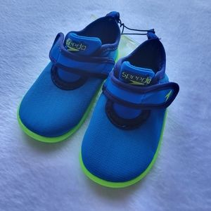 NWT‎ Speedo Toddler 5-6 Swim Shoes